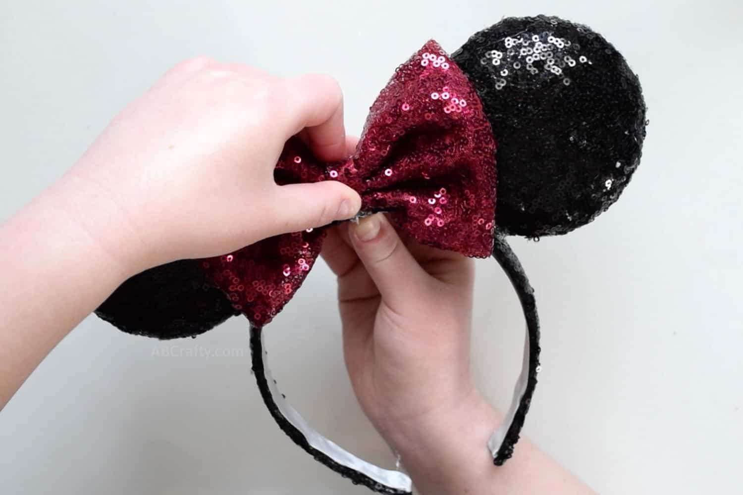 diy-light-up-minnie-mouse-ears-no-sew-diy-disney-ears-ab-crafty