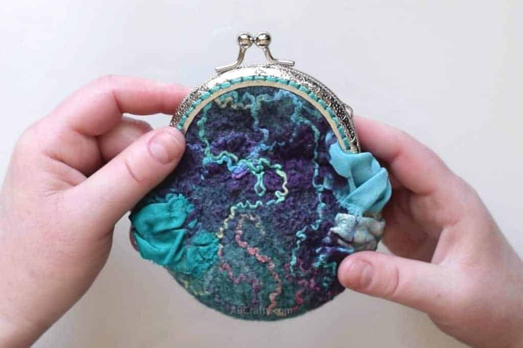 Wet Felted Purse Tutorial - YouTube
