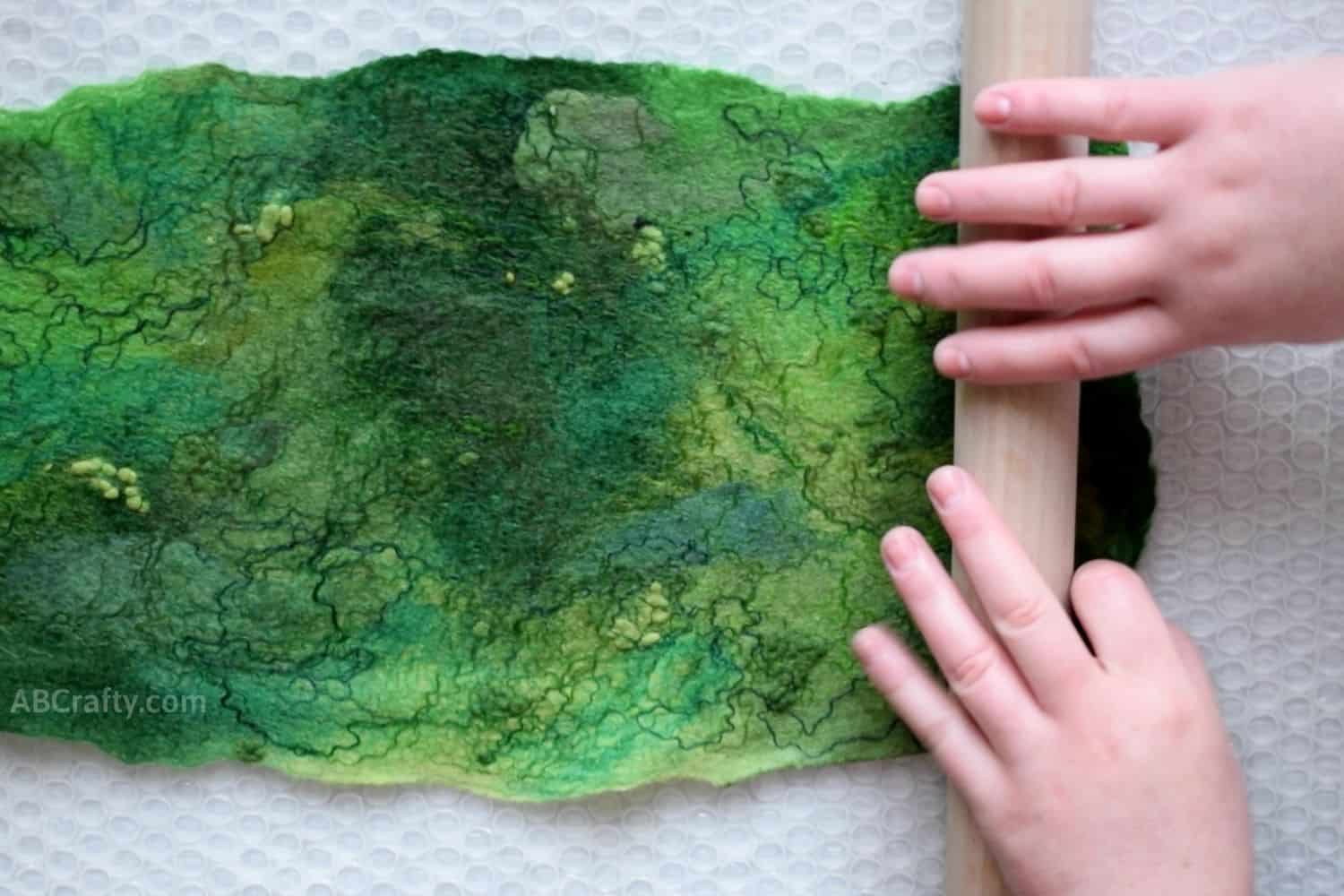 Wet Felting Ultimate Guide - How to Wet Felt - AB Crafty