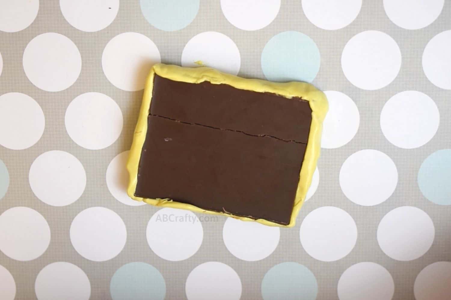 https://www.abcrafty.com/wp-content/uploads/2021/04/chocolate-bar-mold-5.jpg