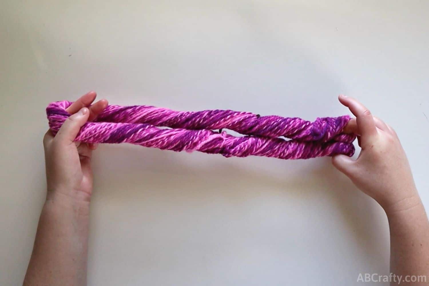Niddy Noddy Guide - How to Make a Hank and Measure Yarn - AB Crafty
