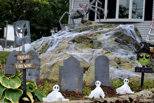 DIY Ghost Halloween Lights - Easy Halloween Pathway Lights - AB Crafty